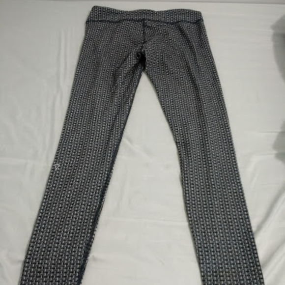 Ivivva leggings - Picture 3 of 5